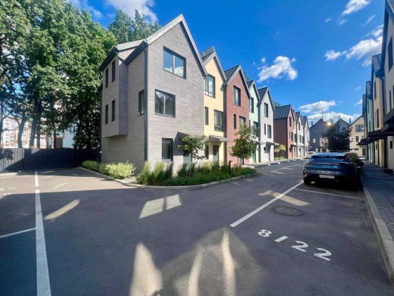 Таунхаус "New Smart 11". Крюківщина. Георгія Мальцева вул., 8/8 Крюківщина