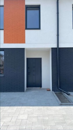 С Ремонтом и кухней новый таун 4спальни/+ студия - фото 1