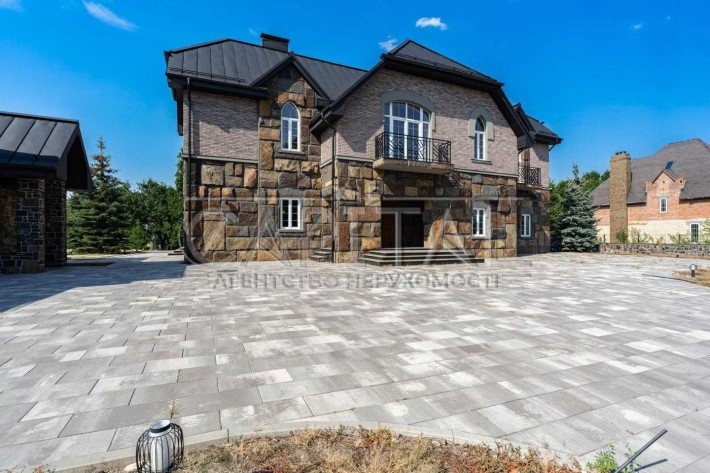 Розкішний будинок із ділянкою 61 соток і прямим виходом до Дніпра - фото 1