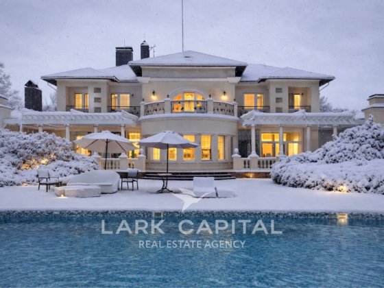 Продаж резиденції в Козині, Дамба.Дніпрова Хвиля. Перша лінія Дніпра Козин