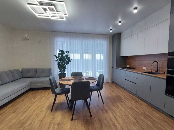 Дуплекс з ремонтом на території котеджного містечка! Газ / 4 кімнати Крюківщина