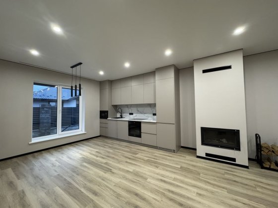 Продаж! Будинок з новим РЕМОНТОМ! Є розтермінувння! Ворзель