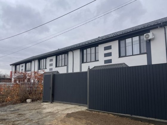 Таунхаус з початковим ремонтом, в ціні матеріали, 63000 $ Ворзель