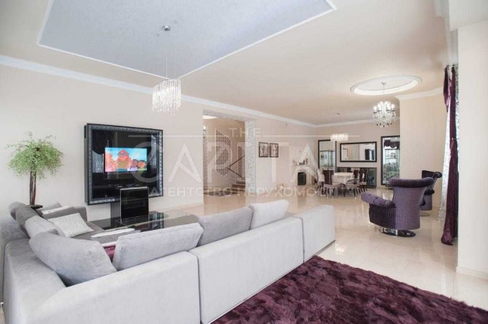 Продаж! Затишний будинок 510м2 в с.  Крюківщина, вул. Сагайдачного - фото 1