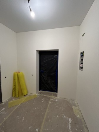 ЄОселя! Кутовий таунхаус з якісним ремонтом! 57 м2! Ворзель! ГАЗ! - фото 1