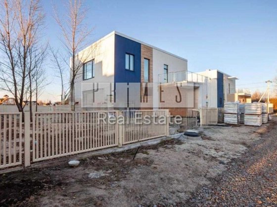 Продаж будинку без ремонту, ділянка 8 соток, Козин, газ Козин