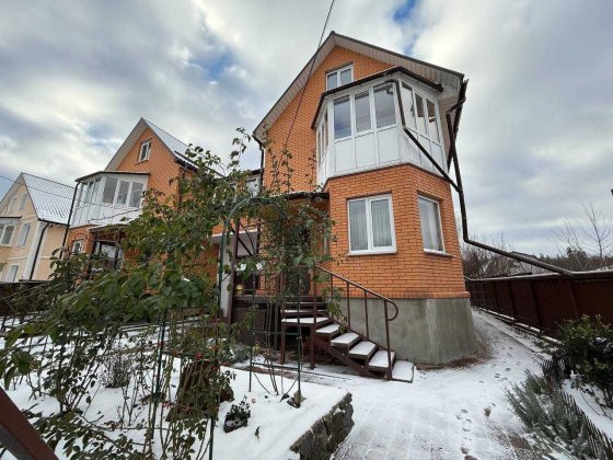 Продаж дуплексу с.Ворзель 225,9м2;4 сотки;всі комунікації ID:600 Ворзель