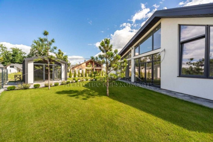 Продаж будинку з частковим ремонтом в сучасному КМ у селі Крюківщина - фото 1