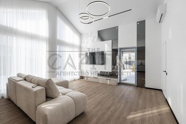 Будинок з новим ремонтом, є інвертор, навіс для авто! Закрите КМ! - фото 1