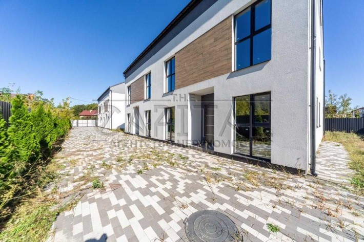 ШАРА Останній дуплекс без ремонту в Гатному з власною територією - фото 1