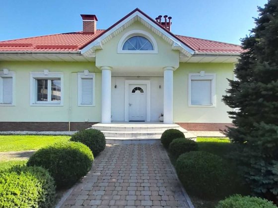 Будинок 225м2 Білогородка/Басейн/8 соток Білогородка