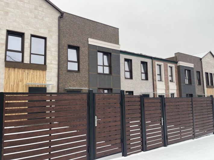 Продаю таунхаус 90м2 с.Святопетрівське - фото 1