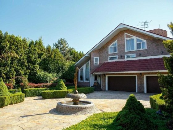 Козин КМ Золоті Ворота.Особняк 750м 30 сот.Охрана.Конча-заспа.БЕЗ-% Козин