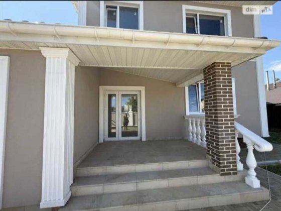 Без комісії, будинок площею 270м², гараж на два авто, ділянка 6 с 6 Гатное