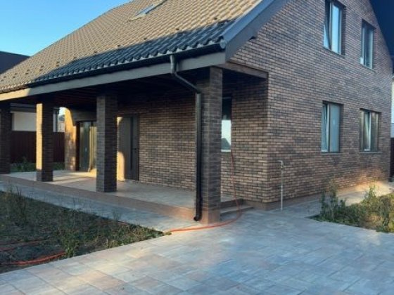 Будинок Гатне, вул.  Швеця Віктора Гатне