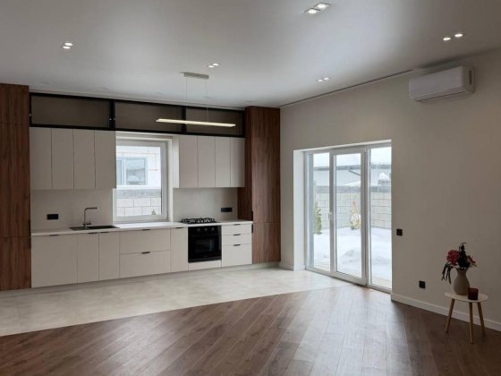 1 пов будинок 100 м. з ремонтом на 4 сот. Ворзель під програми Ворзель