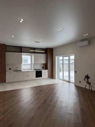 1 пов будинок 100 м. з ремонтом на 4 сот. Ворзель під програми - фото 1