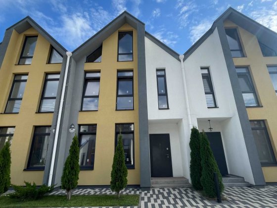 Таунхаус 110 м² + мансарда 45 м² у Beverly Hills Residence БЕЗ КОМІСІЇ Гатное