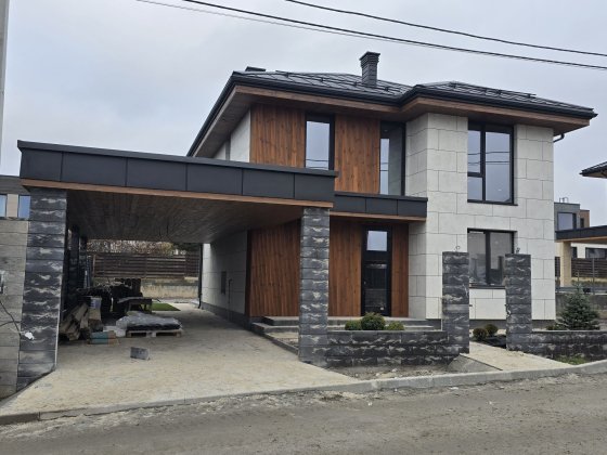 Сучасний будинок 195 м2 з ремонтом містечко с. Ходосівка Мануфактура Ходосівка