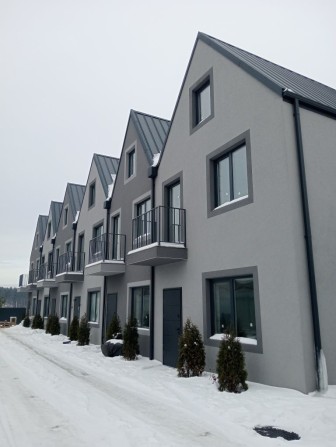 БЕЗ %! Продаж кутовий таун в Білогородці. Поруч Сільпо.ЛІС! - фото 1