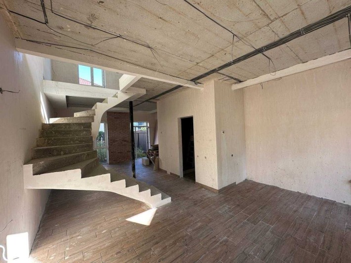 Дуплекс з частковим ремонтом в Ворзелі 90м2 2 сотки землі - фото 1