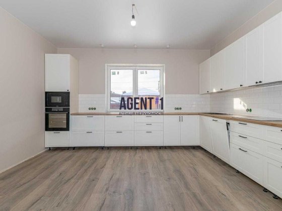 Продаж будинок з ремонтом 161кв.м. Білогородка, є гараж і укриття Білогородка