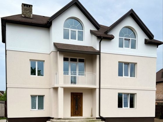 Продам будинок в селі Гатне передмістя Києва Гатное