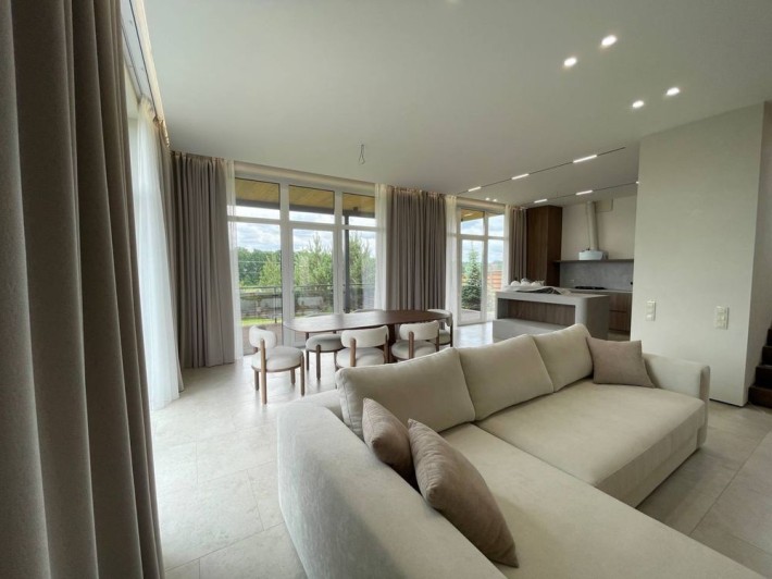 Сучасний будинок з меблями | 7,5 соток |КМ Нова Ходосівка. Охорона ГАЗ - фото 1