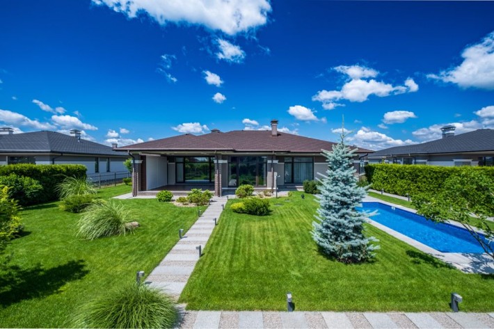 Новий будинок в КМ «Золоче» с.Вишеньки,СУПЕР ЦІНА,з ремонтом і меблями - фото 1