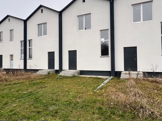 Таунхаус в Білогородці під держпрограми біля школи Білогородка