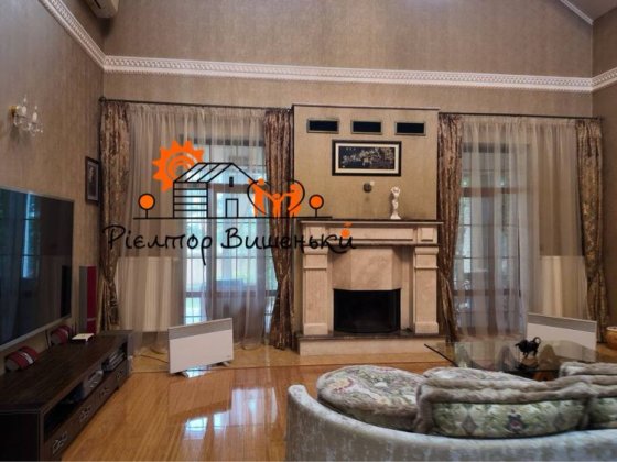 Терміновий продаж маєтку в КМ «Золоче» Вишеньки / Гнідин Вишенки