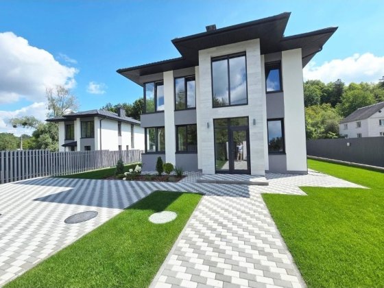 Будинок 210 м2 біля школи парка в дубах с. Чабани поруч Гатне Теремки Чабани