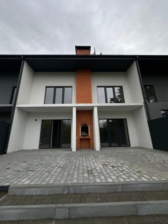 Таунхаус на 4 сотках з каміном в самому центрі Ворзеля - всі програми! - фото 1