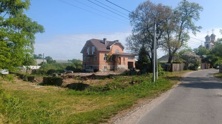 Дом кирпичный с участком . - фото 1