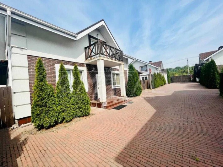 Продаж затишного будинку в Білогородка вул. Соборна - фото 1