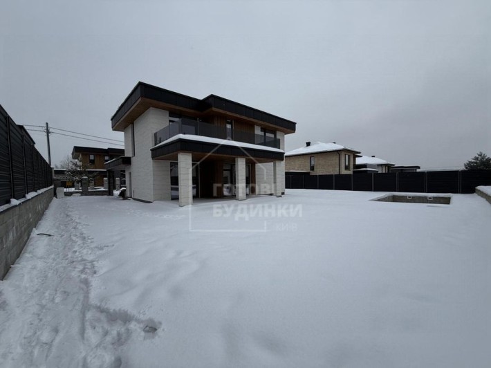 Красивий будинок в стилі Хай-Тек. Газ. Навіс. Охорона - фото 1