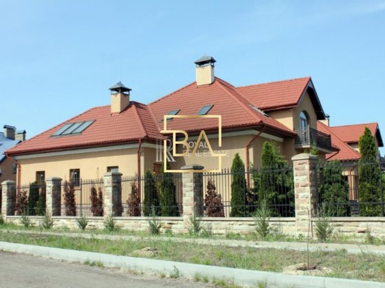 Продаж будинку у Вишеньках поряд з КМ Золоче. Без% Вишенки