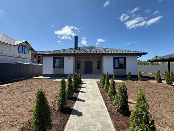 Будинок в Ворзелі з наповненням, автонавісом та альтанкою на 10 сотках Ворзель