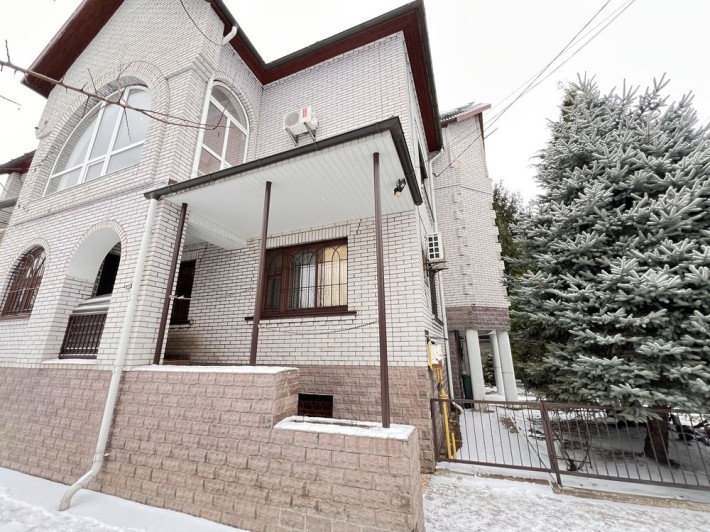 Продаж будинку з ремонтом Ворзель - фото 1