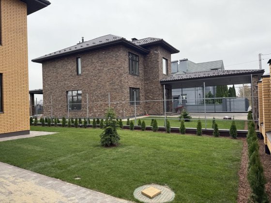 Цегляний будинок з автонавісом ‼️ 9 соток| 180 м2 Білогородка