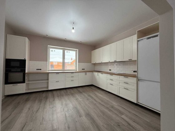 Будинок в білогородці з Новим Ремонтом, Топ Локація, Без Комісії! Білогородка