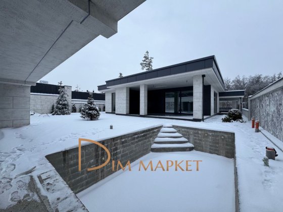 Одноповерхова резиденція в лісі з гаражем, підвалом, СПА та басейном‼️ Ходосівка