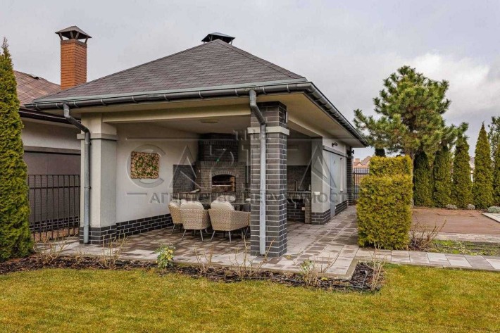 Продаж будинку з авторським ремонтом в закритому КМ Золоче Басейн - фото 1