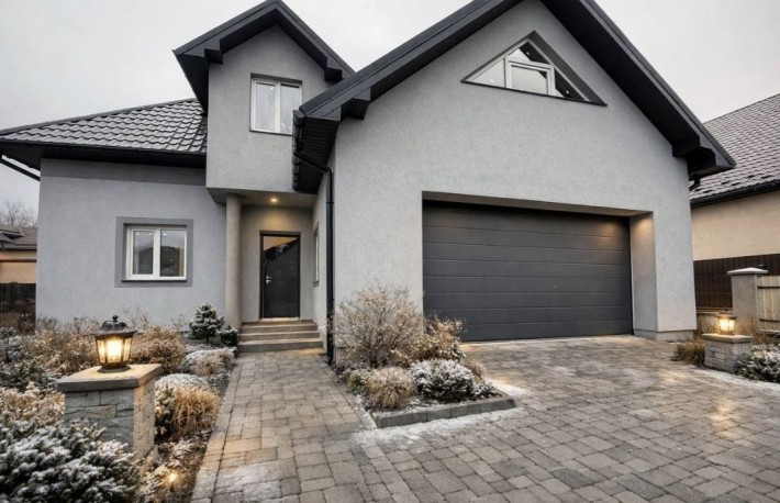 Готовий будинок 287м2 в с. Вишенька поруч Дніпро в мальовничому місці - фото 1