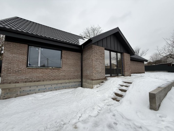 Одноповерховий будинок у Гореничах на 5 сотках, підвал, газ - фото 1