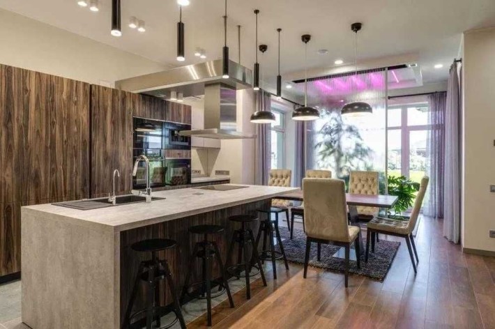 Будинок з готовим  ремонтом та ділянкою в КМ Золоче - фото 1