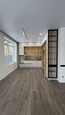 Продаж нового будинку 190 м² з ремонтом у Ходосівці, ділянка 8,5 соток - фото 1