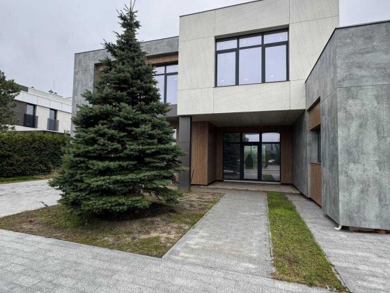 Продаж розкішного будинку на березі в Золоче De Luxe Вишенки