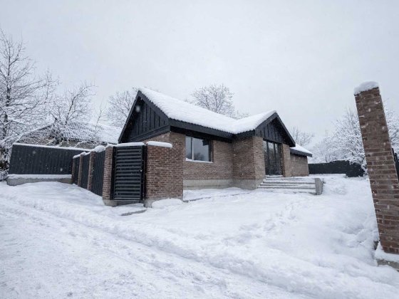 Одноповерховий будинок Сучасний дизайн будівництва 110м2 Гореничі