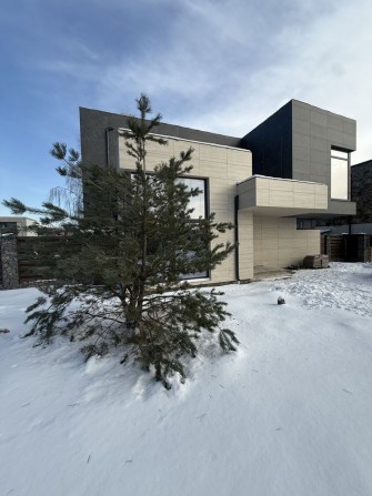 Просторий будинок 221 м² у закритому КМ біля лісу Газ Розтермінування - фото 1